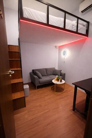 Superior Loft Double - No Window, Shared Bathroom | Living area - Bugis Social (Singapore)