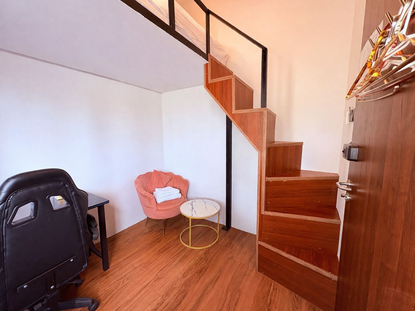 Superior Loft Double - Window, Shared Bathroom