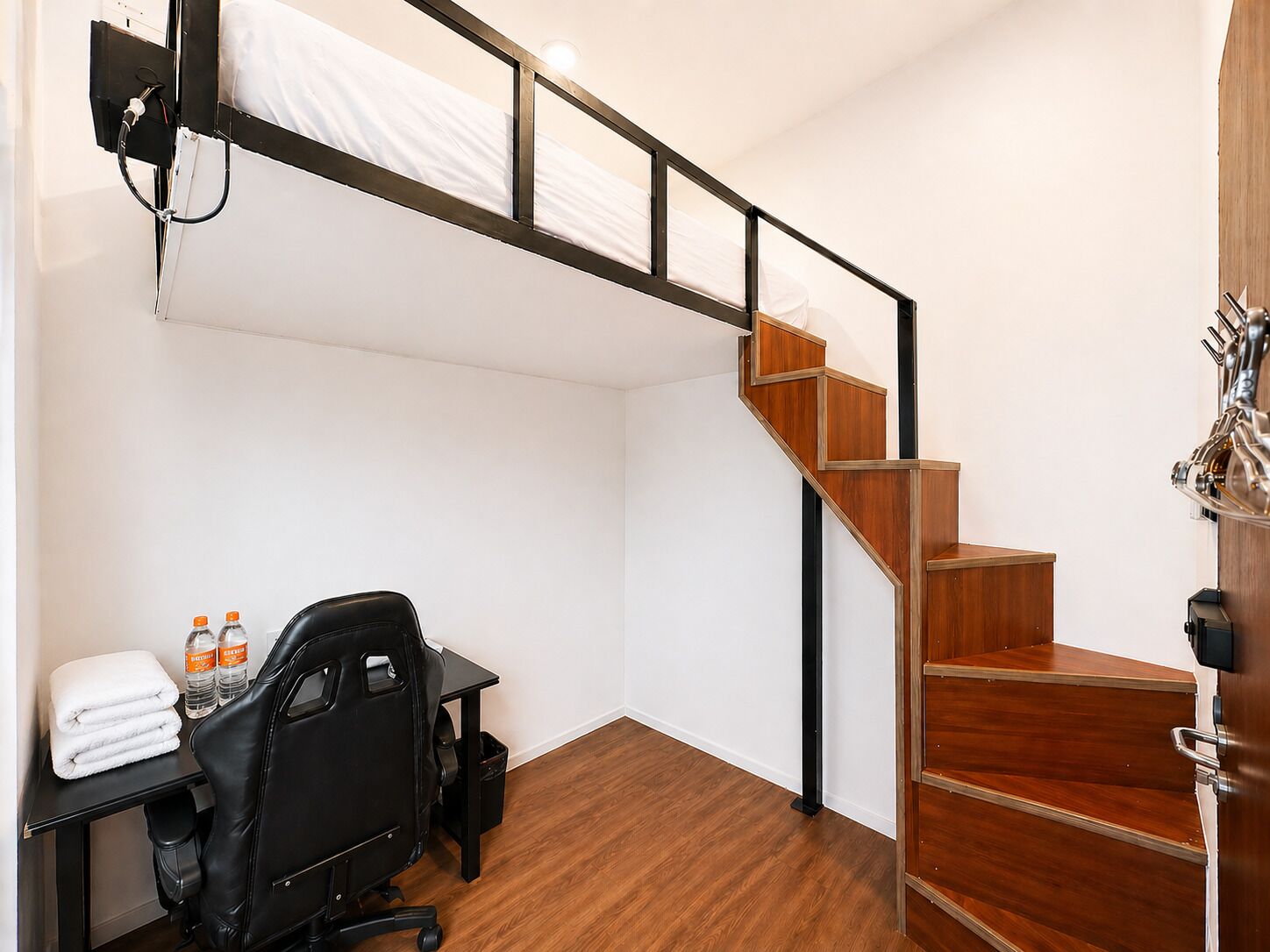 Superior Loft Double - Window, Shared Bathroom | Escritorio, wifi gratis, ropa de cama