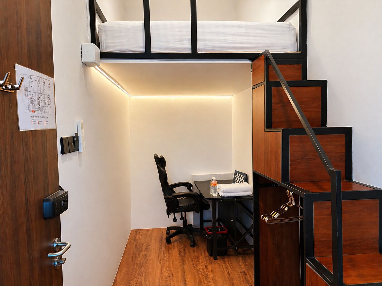 Deluxe Loft Double - Window, Shared Bathroom | Escritorio, wifi gratis, ropa de cama