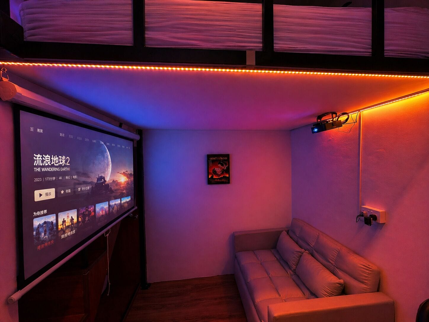 Superior Loft Double - No Window, Shared Bathroom | Escritorio, wifi gratis, ropa de cama
