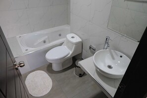 Habitación individual Deluxe, vistas al parque | Baño