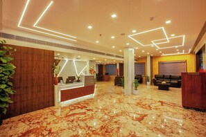 Lobby - Hotel Laals Inn Grand (Ernakulam)