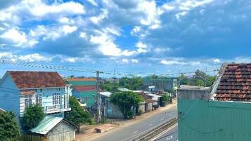 Estudio clásico, balcón, vistas a la ciudad | Miscelánea