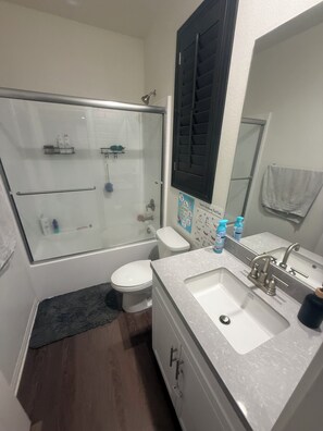 Unclassified image, 4 of 6, button - Corchella weekend room for rent (Coachella)