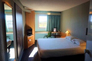 Unclassified image, 3 of 31, button - Ibis Budget Auch (Auch)