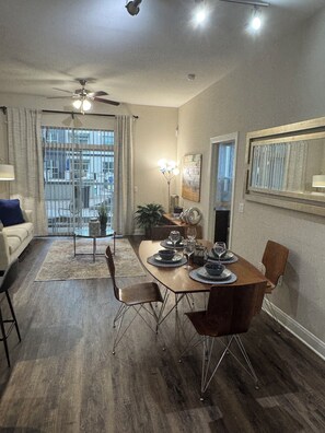 Immagine non classificata, 3 di 42, pulsante