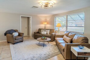 Imagen sin descripción, 3 de 28, botón