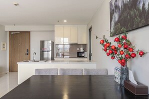 Private kitchen - Nice stay next to Thao Dien area, 3brs, 5min to MRT, central (Thành phố Hồ Chí Minh)