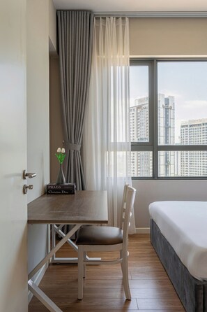 3 slaapkamers, een strijkplank/strijkijzer, wifi
