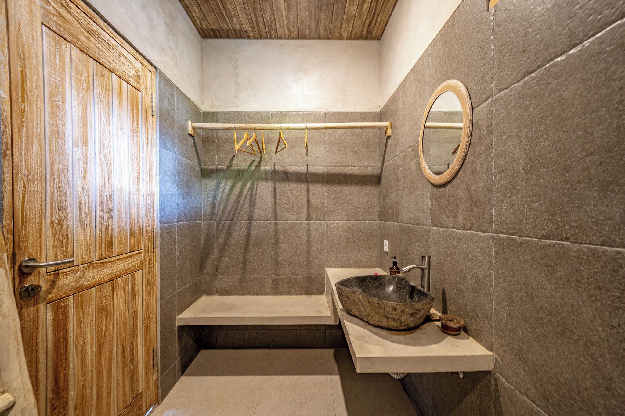 Rom, 1 kingsize-seng, aircondition | Bad