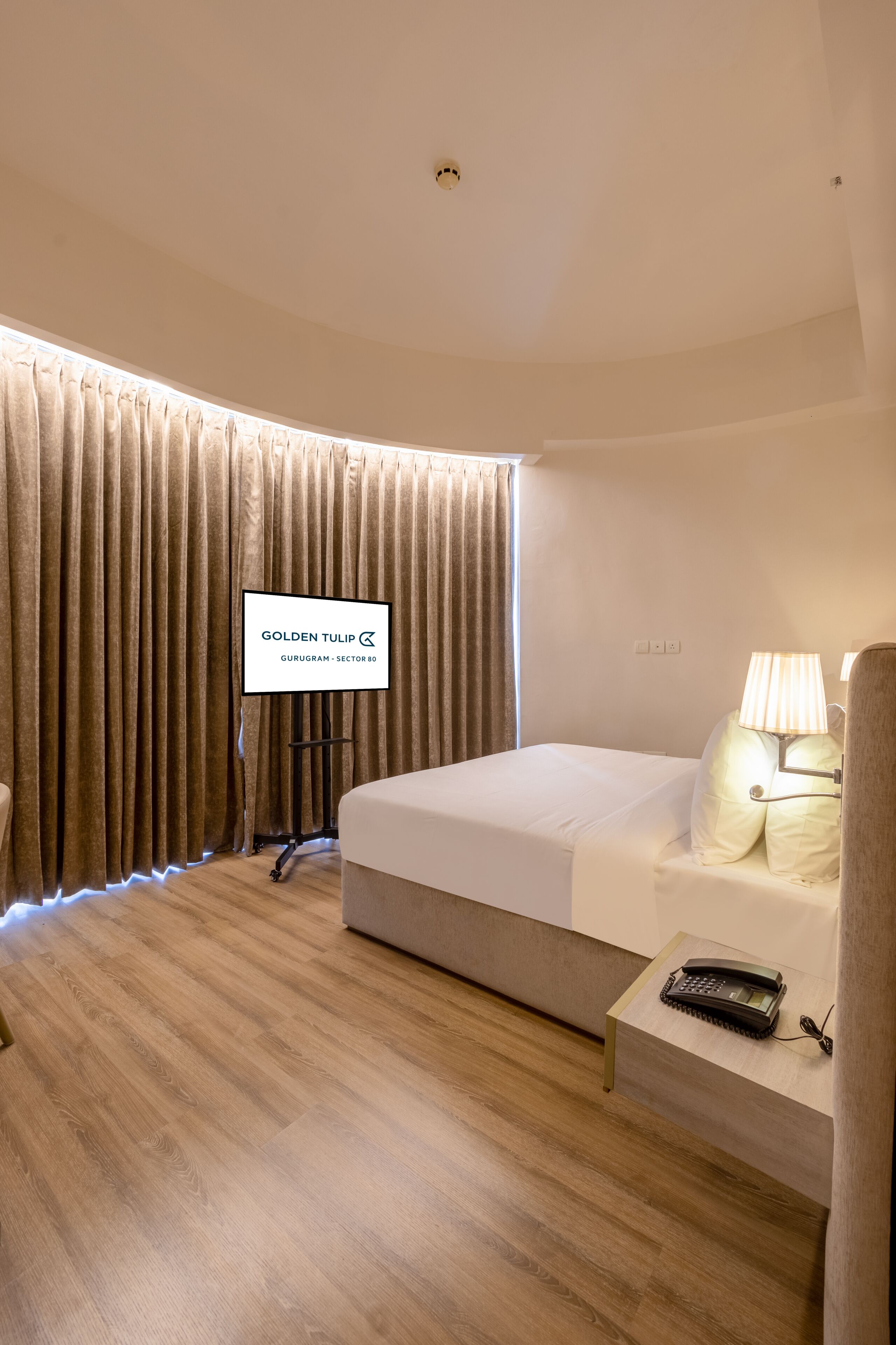 Ropa de cama hipoalergénica y escritorio 