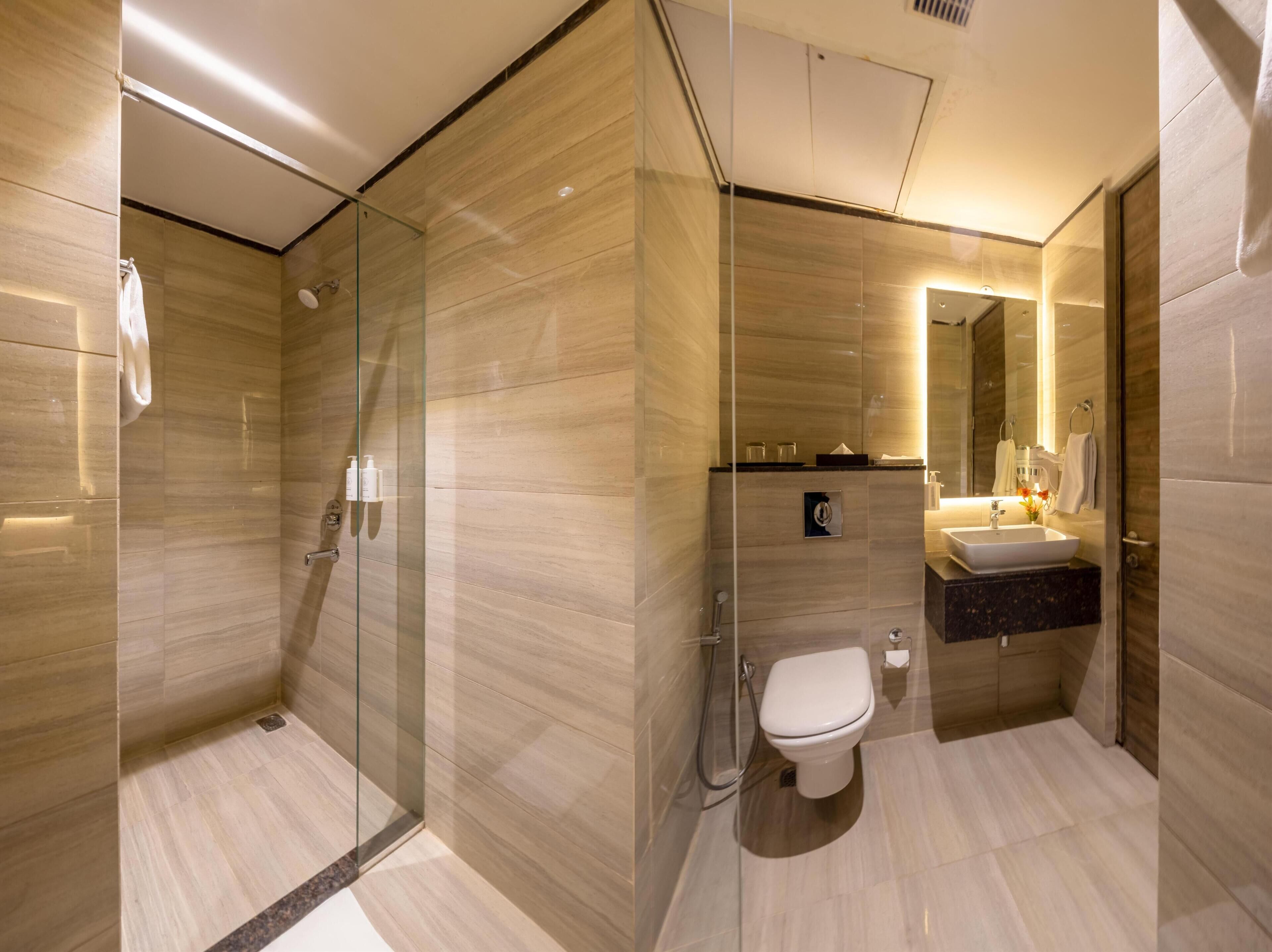 Suite luxueuse, 1 lit double | Literie hypoallergénique, bureau