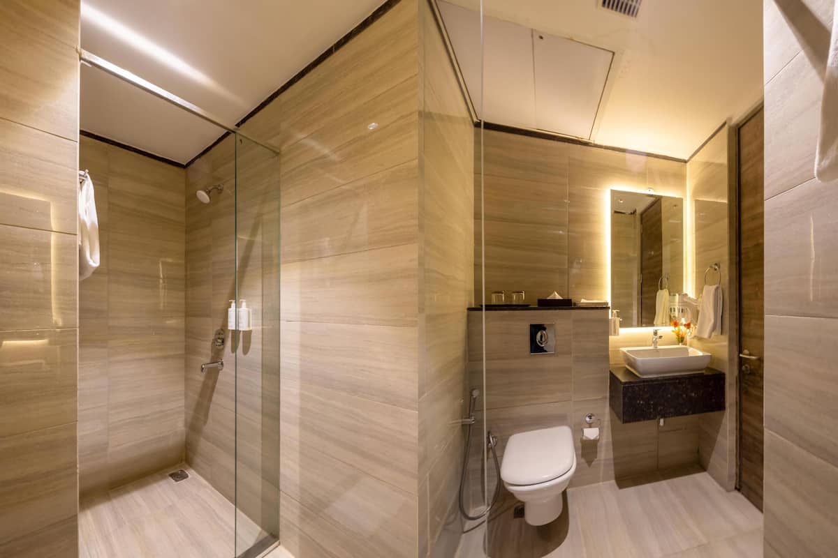 Luxury Suite, 1 Double Bed | Hypo-allergenic bedding available, desk, laptop workspace