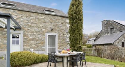 Nice apartment for 4 with a lovely terrace.