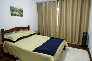 Unclassified image, 5 of 21, button