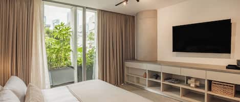 Estudio Deluxe, 1 cama King size, balcón | Televisión