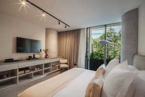 Deluxe Room, 1 King Bed, Balcony - Nomu Mexico City by Lumina (Mexico)