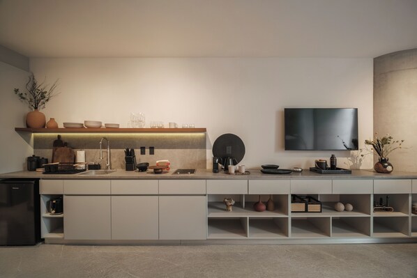 Deluxe Room, 1 King Bed, Balcony | Private kitchen - Nomu Mexico City by Lumina (Mexico)