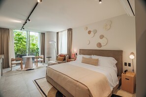 Premium bedding, down duvets, in-room safe, individually decorated - Nomu Mexico City by Lumina (Mexico City)
