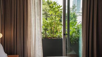 Deluxe Studio, 1 King Bed, Balcony | Balcony view