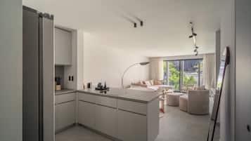 Suite – superior, 2 soverom, balkong | Eget kjøkken