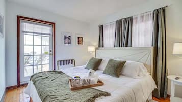 5 bedrooms, desk, iron/ironing board, travel cot