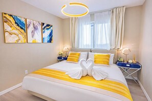 5 bedrooms, iron/ironing board, WiFi, bed sheets - Spacious 5-bedroom house in terrific Las Vegas with AC (Las Vegas)