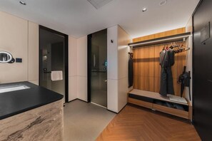 Quarto duplo superior, vista para a cidade | Parte interna