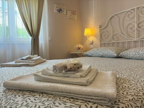 2 Schlafzimmer, Bügeleisen/Bügelbrett, Reisekinderbett, kostenloses WLAN