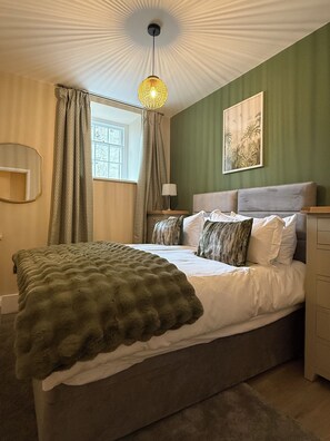 Room - Snowdrop Cottage moments from Shaftesbury High Street and the iconic Gold Hill (Shaftesbury)
