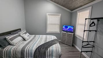 WiFi, bed sheets