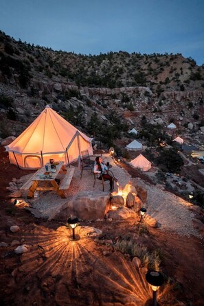 Outdoor dining - Peaceful Bell Tent Rental with Wilderness Views near Zion National Park, Utah (Hildale)