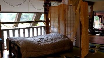 1 bedroom, WiFi, bed sheets