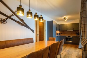 Classic-Apartment, 4 Schlafzimmer | Speisen