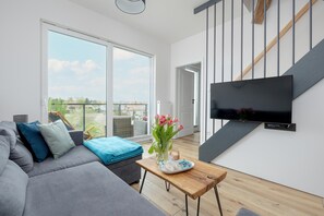 Apartamento clássico, 4 quartos | Sala de estar