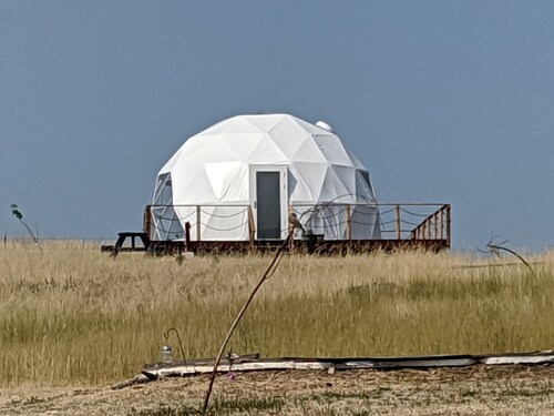 Remote Spacious Dome with Incredible Outdoor Landscape in Montana