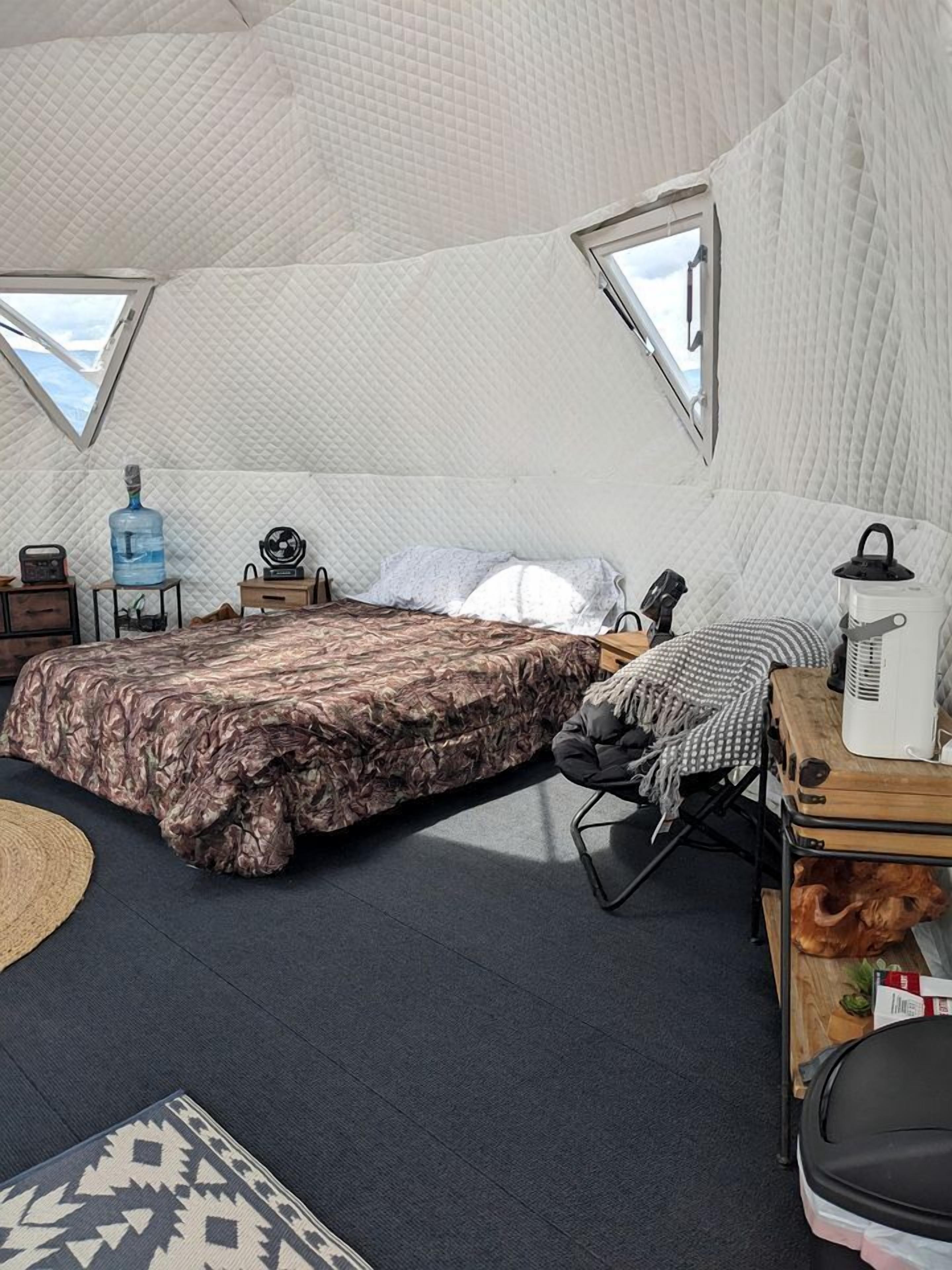 1 chambre, literie fournie