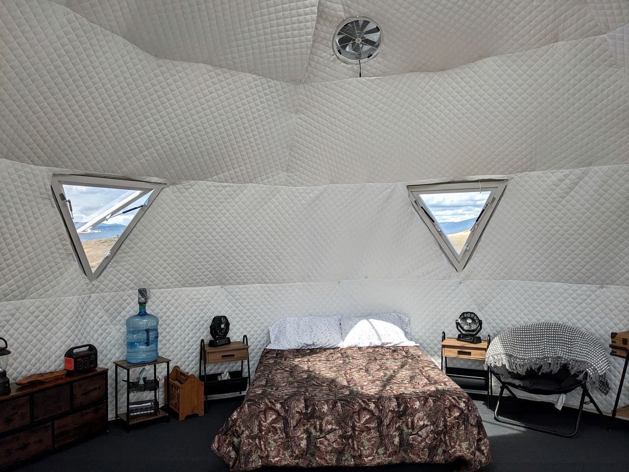 1 habitación y ropa de cama 
