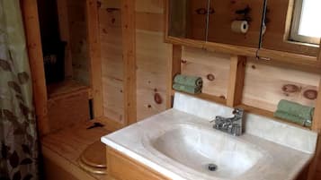 Towels, soap, shampoo, toilet paper
