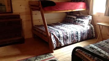 1 habitación y escritorio