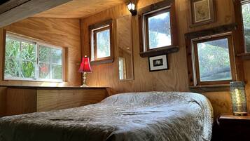 1 Schlafzimmer, Schreibtisch, WLAN, Bettwäsche