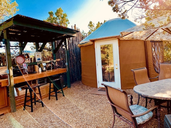 Outdoor dining