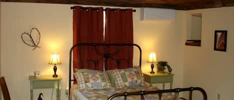1 bedroom, in-room safe, iron/ironing board, WiFi