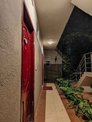 Deluxe Double Room, Balcony, Garden View | Interior - Park Inn Beach Resort (Chennai)