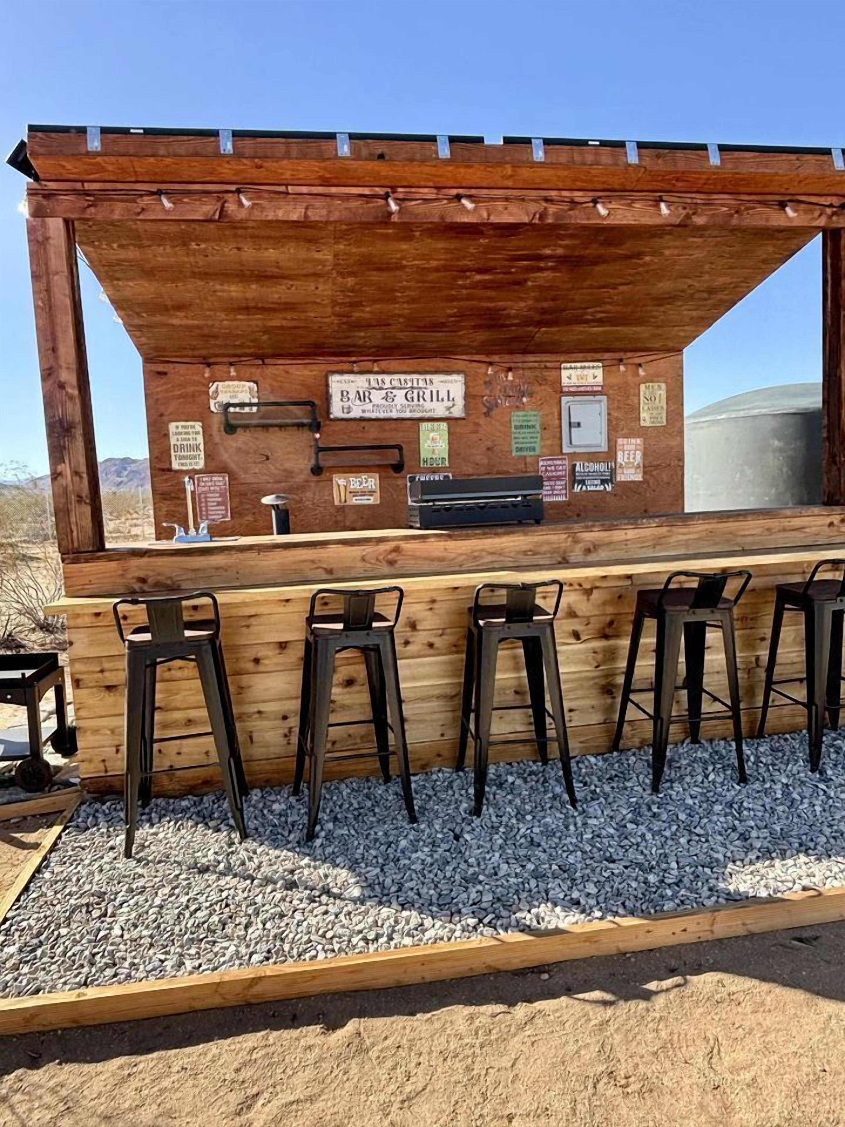 Bar (en la propiedad)