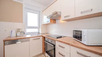 Classic-Apartment, eingeschränkter Meerblick | Eigene Küche