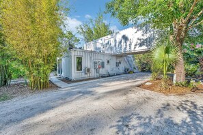 Exterior - Upcycled Shipping Containers Transformed into a Glamping Home for a Unique Florida Vacation (Jupiter)