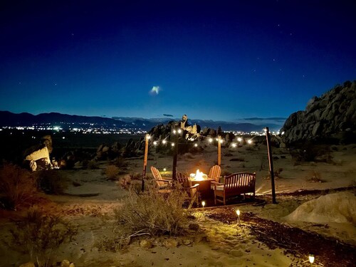 Private hilltop Glamping with Joshua Tree vibes