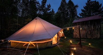 Off-Grid Creekside Tent Ideal for a Glamping Experience in Cosby, Tennessee